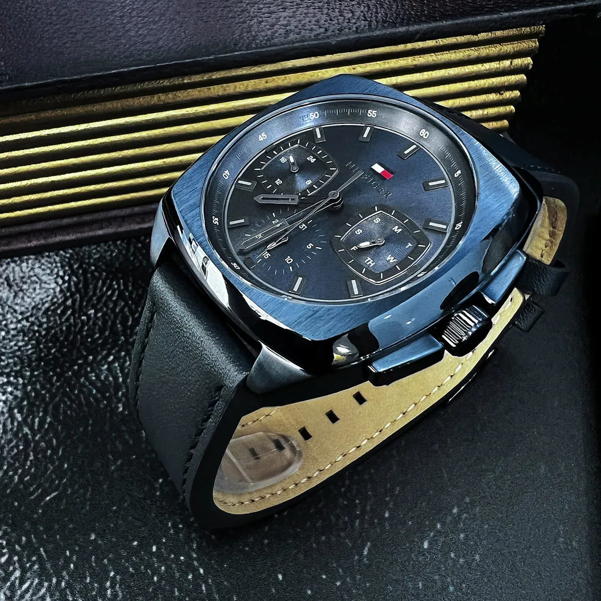 ساعت مچی مردانه تامی هیلفیگرTOMMY HILFIGER مدل1710558