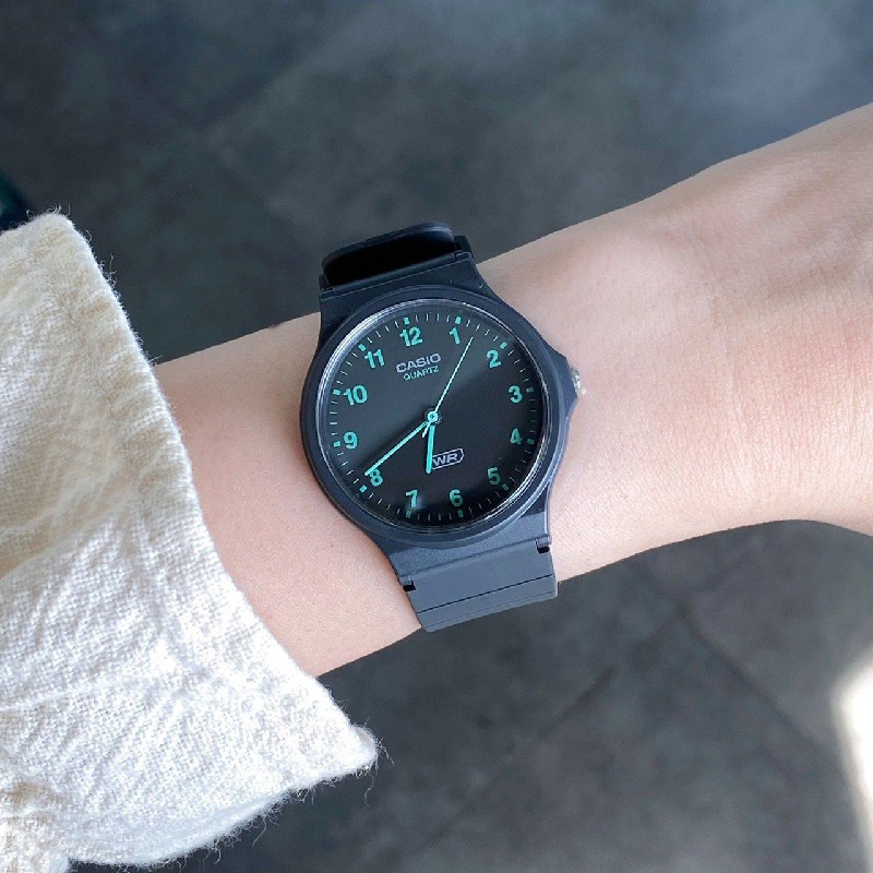 ساعت کاسیو Casio زنانه مدل MQ-24B-8BDF
